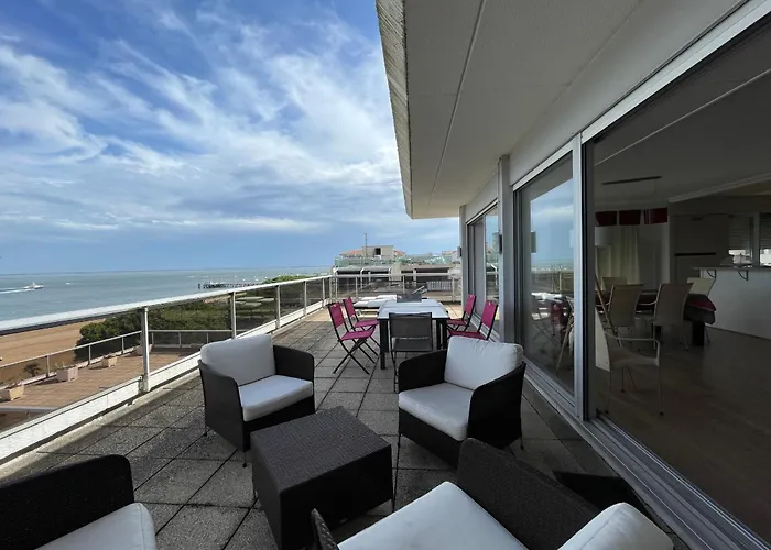 4 Au Dernier Etage Avec Immense Terrasse Face Au Bassin A - Fr-1-420-122